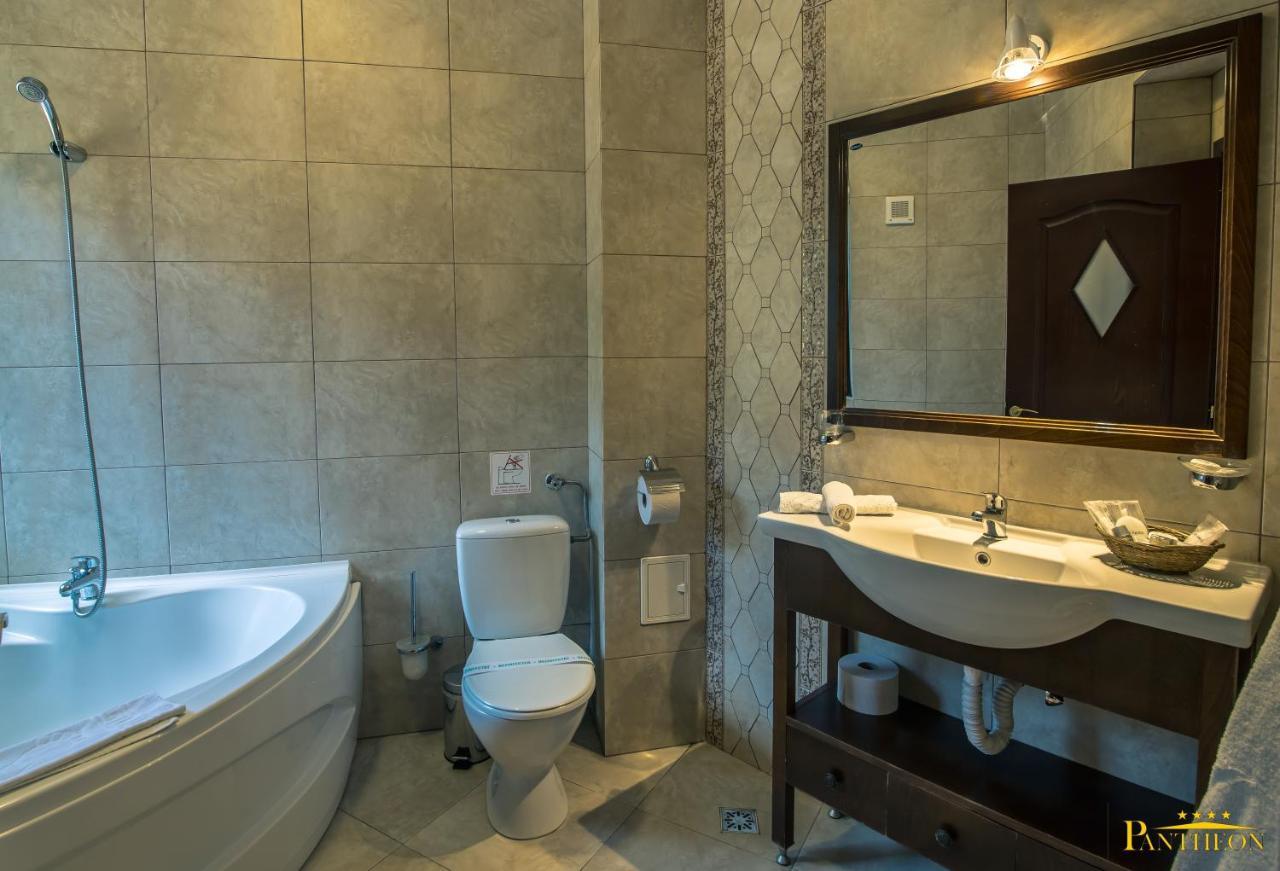 Pension Pantheon Poiana Brasov Luaran gambar