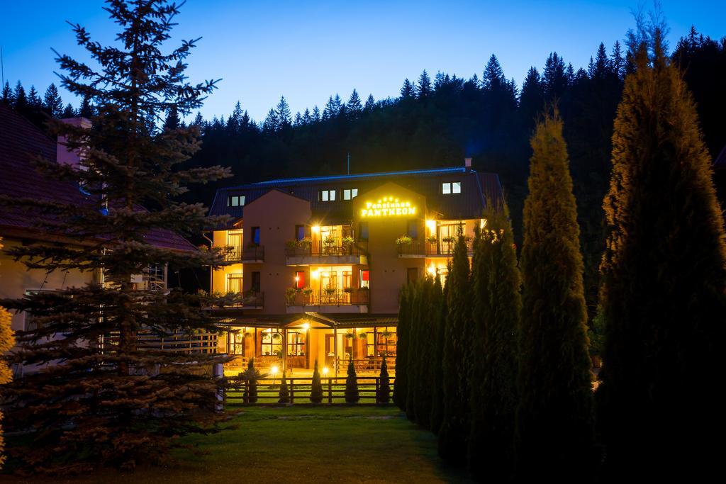 Pension Pantheon Poiana Brasov Luaran gambar
