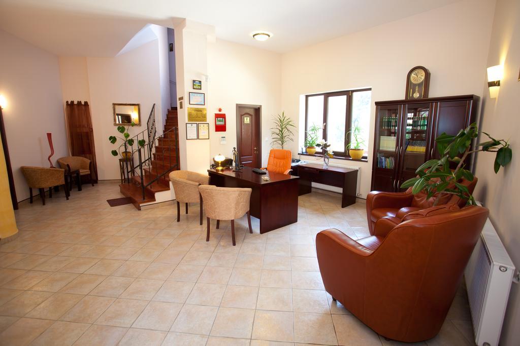 Pension Pantheon Poiana Brasov Luaran gambar